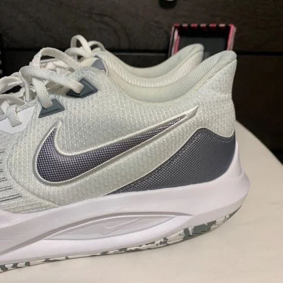 Nike shoes! NWOT!